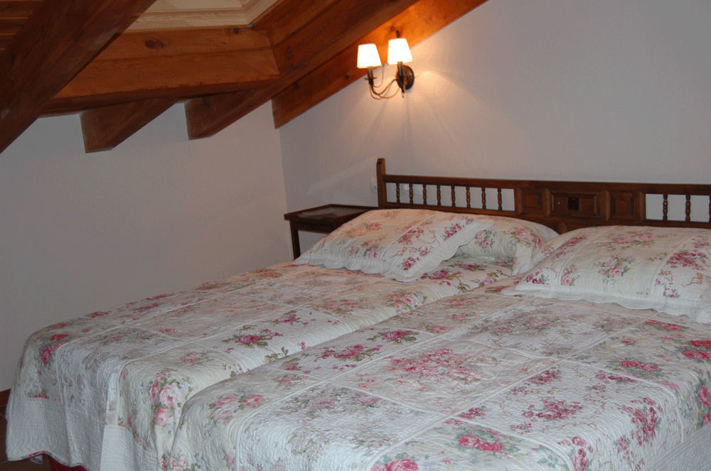La Casona De Dona Petra Hotel Villarmentero de Campos Eksteriør billede