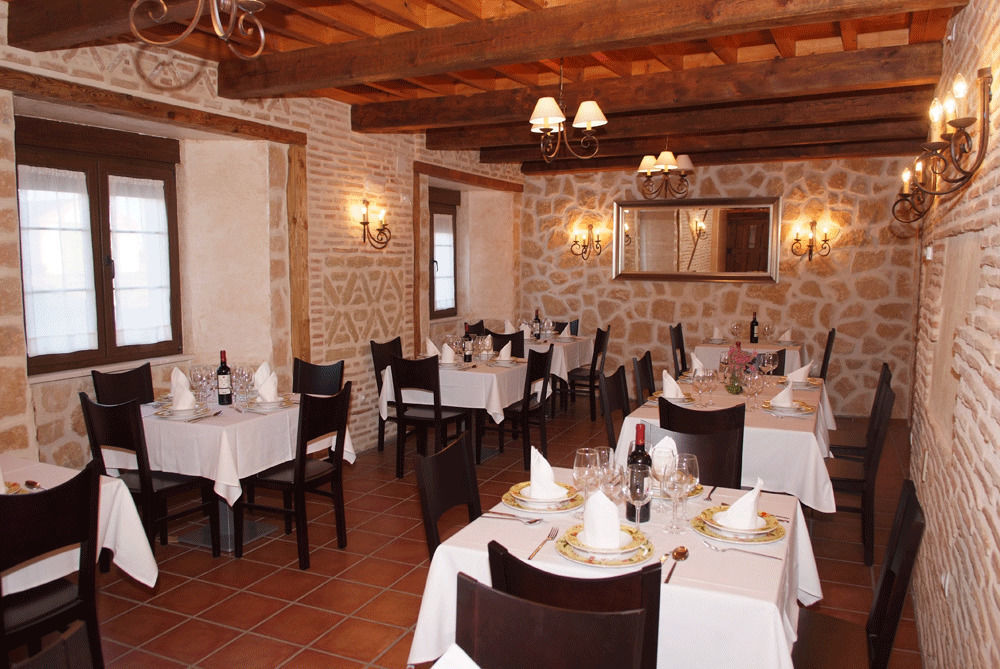 La Casona De Dona Petra Hotel Villarmentero de Campos Eksteriør billede